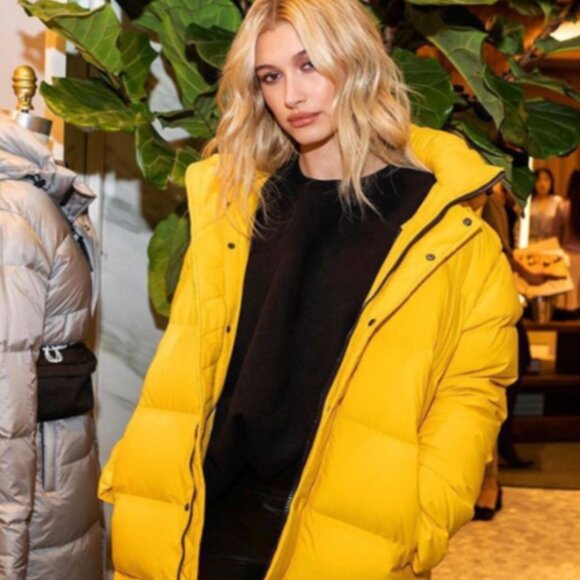 Aritzia Yellow Super Puff XS - Picture 2 of 2